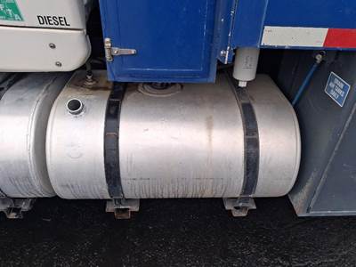 International 7600 Left Fuel Tank