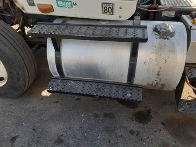 International 8600 Left Fuel Tank