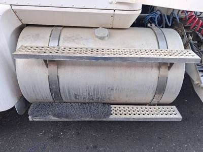 International 9200i Fuel Tank