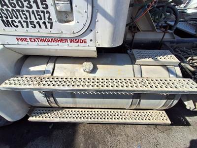 International 9200i Left Fuel Tank