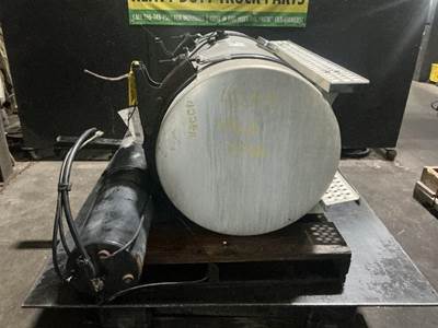 International 9200i Fuel Tank