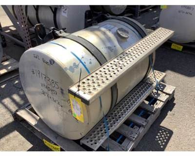 International 9200i Left Fuel Tank