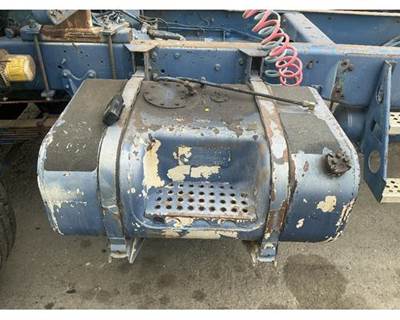 International CO-1850B Left Fuel Tank for a International 1853