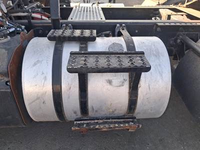 International LT625 Fuel Tank