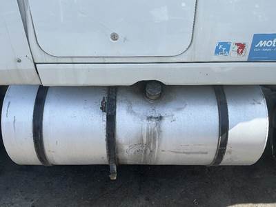 International LT625 Fuel Tank