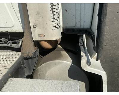 International LT625 Right Fuel Tank