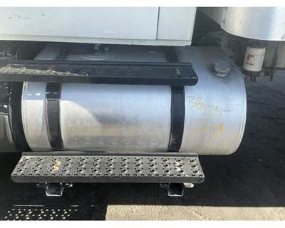 International LT625 Fuel Tank