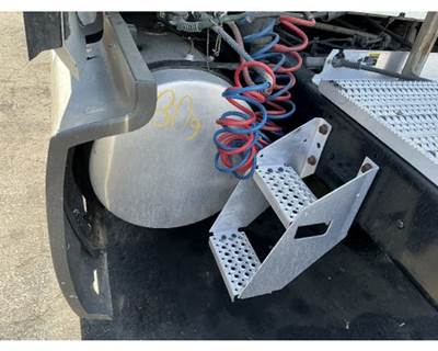 International LT625 Fuel Tank