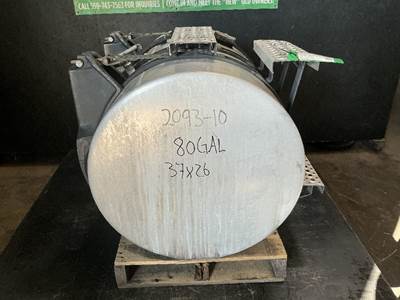 International RH613 Left Fuel Tank