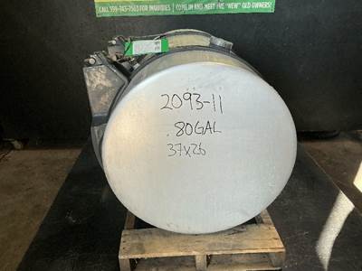 International RH613 Right Fuel Tank