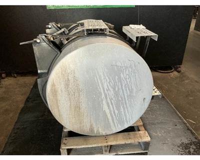 International RH613 Left Fuel Tank