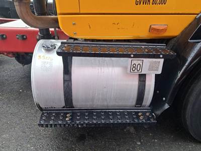 International TranStar 8600 Right Fuel Tank