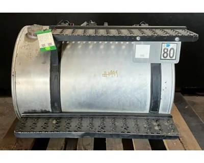International TranStar 8600 Right Fuel Tank