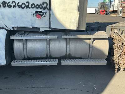 Kenworth T680 Fuel Tank