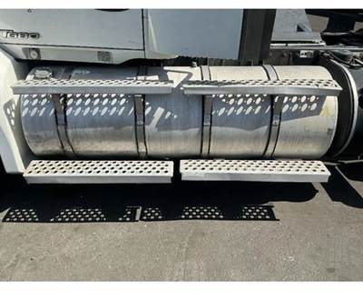 Kenworth T680 Fuel Tank