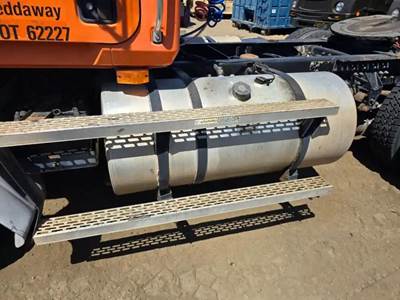 Mack CH612 Left Fuel Tank