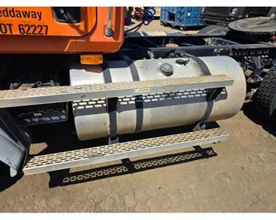 Mack CH612 Left Fuel Tank