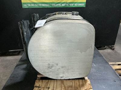 Mack CXU613T Fuel Tank
