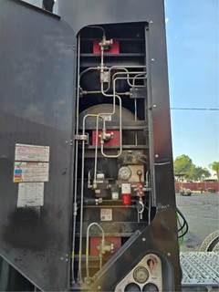 Mack CXU633T Fuel Tank