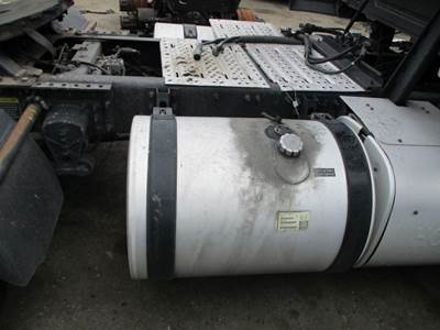 Mack Pinnacle CXU612 Right Fuel Tank for a Mack CXU612