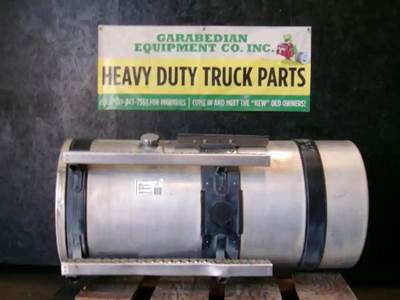 Mack Pinnacle CXU612 Left Fuel Tank for a Mack CXU612