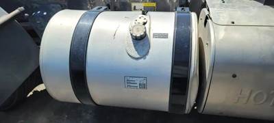 Mack Pinnacle CXU612 Right Fuel Tank for a Mack CXU612