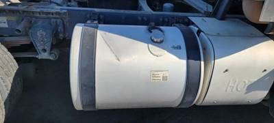Mack Pinnacle CXU612 Right Fuel Tank for a Mack CXU612
