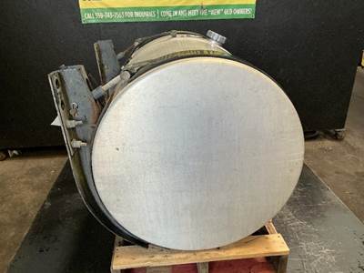 Mack Pinnacle CXU612 Right Fuel Tank for a Mack CXU612