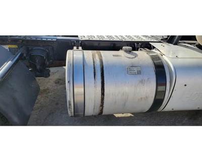Mack Pinnacle CXU612 Right Fuel Tank for a Mack CXU612