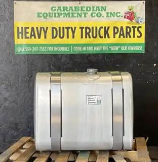 Mack Pinnacle CXU613 Right Fuel Tank for a Mack CXU613