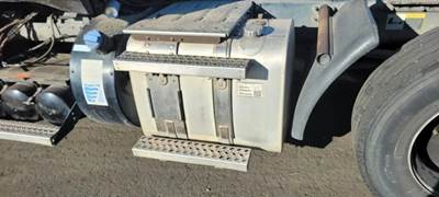 Mack Pinnacle CXU613 Left Fuel Tank for a Mack CXU613