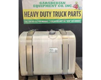 Mack Pinnacle CXU613 Right Fuel Tank for a Mack CXU613