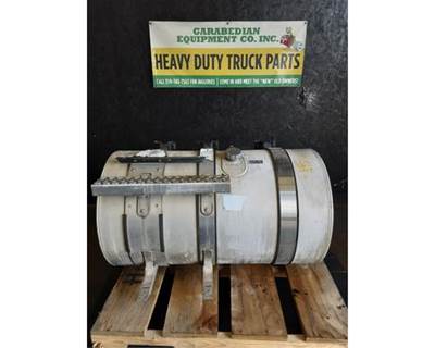Mack Pinnacle CXU613 Left Fuel Tank for a Mack CXU613