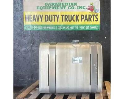Mack Pinnacle CXU613 Fuel Tank for a Mack CXU613