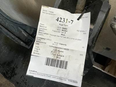 Peterbilt 386 Right Fuel Tank