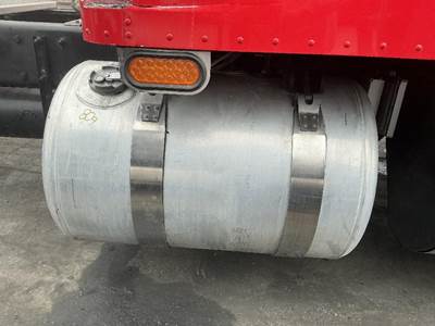 Peterbilt 386 Right Fuel Tank