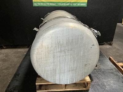 Peterbilt 587 Left Fuel Tank