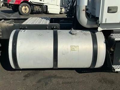Volvo VNL Right Fuel Tank