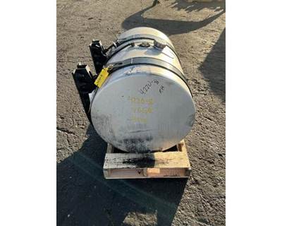 Volvo VNL Right Fuel Tank