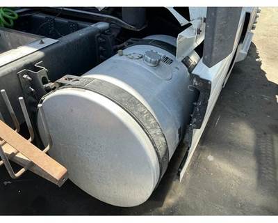 Volvo VNL Fuel Tank
