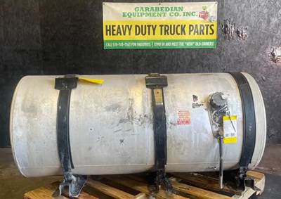 Volvo VNL670 Right Fuel Tank