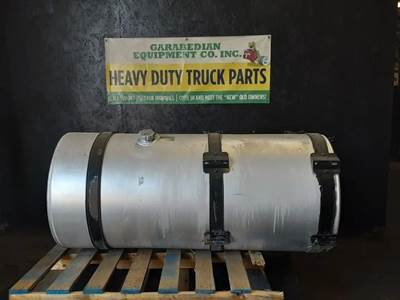 Volvo VNL670 Right Fuel Tank
