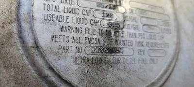 Volvo VNL670 Right Fuel Tank