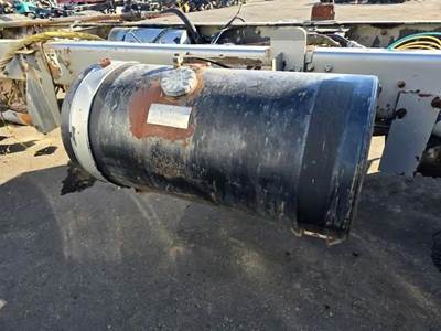 Volvo WXLL Right Fuel Tank