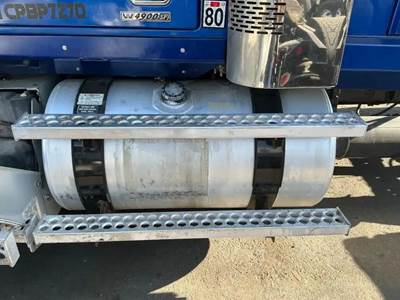 Western Star 4900FA Left Fuel Tank for a Western Star 4900 FA