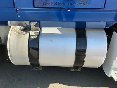 Western Star 4900FA Right Fuel Tank for a Western Star 4900 FA