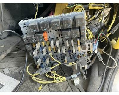 Freightliner FL70 Fuse Box