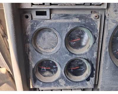 Used 2011 Kenworth T800 Left 4 Gauge Cluster