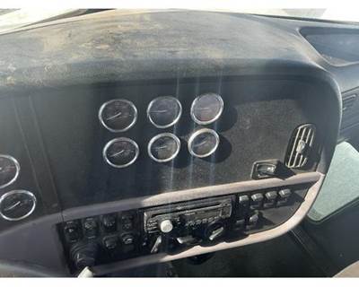 2013 Peterbilt 384 6 Gauge Panel Oil/Trans/Rear Axle Temp DEF Susp Brake PSI