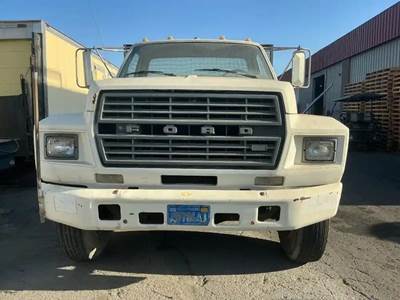 Ford F-700 Grille for a Ford F700